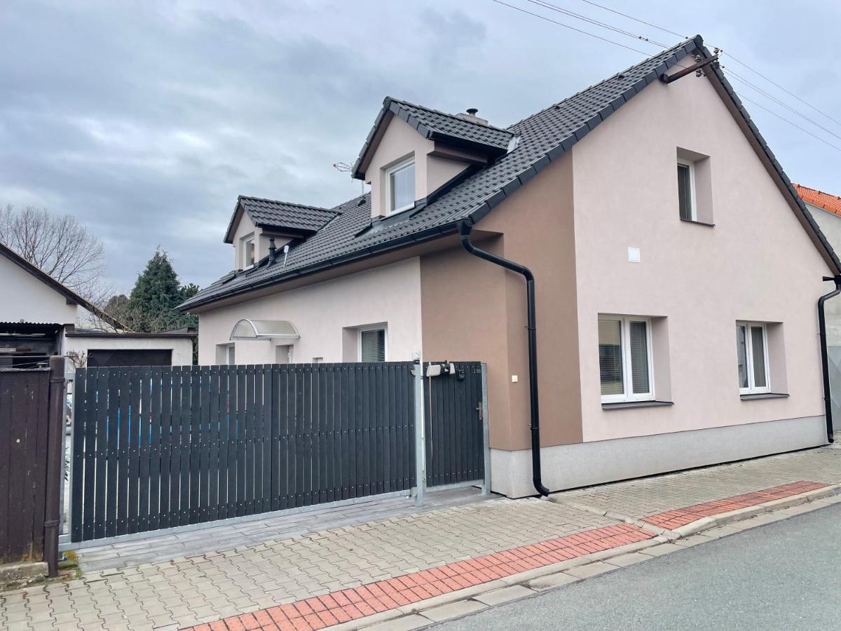 Apartman Svetla Pardubice Ngoại thất bức ảnh